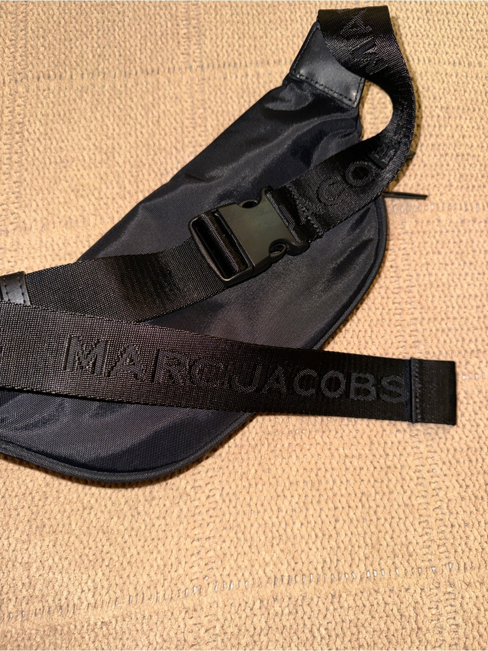 Marc Jacobs Belt Bag - Picture 8 of 9